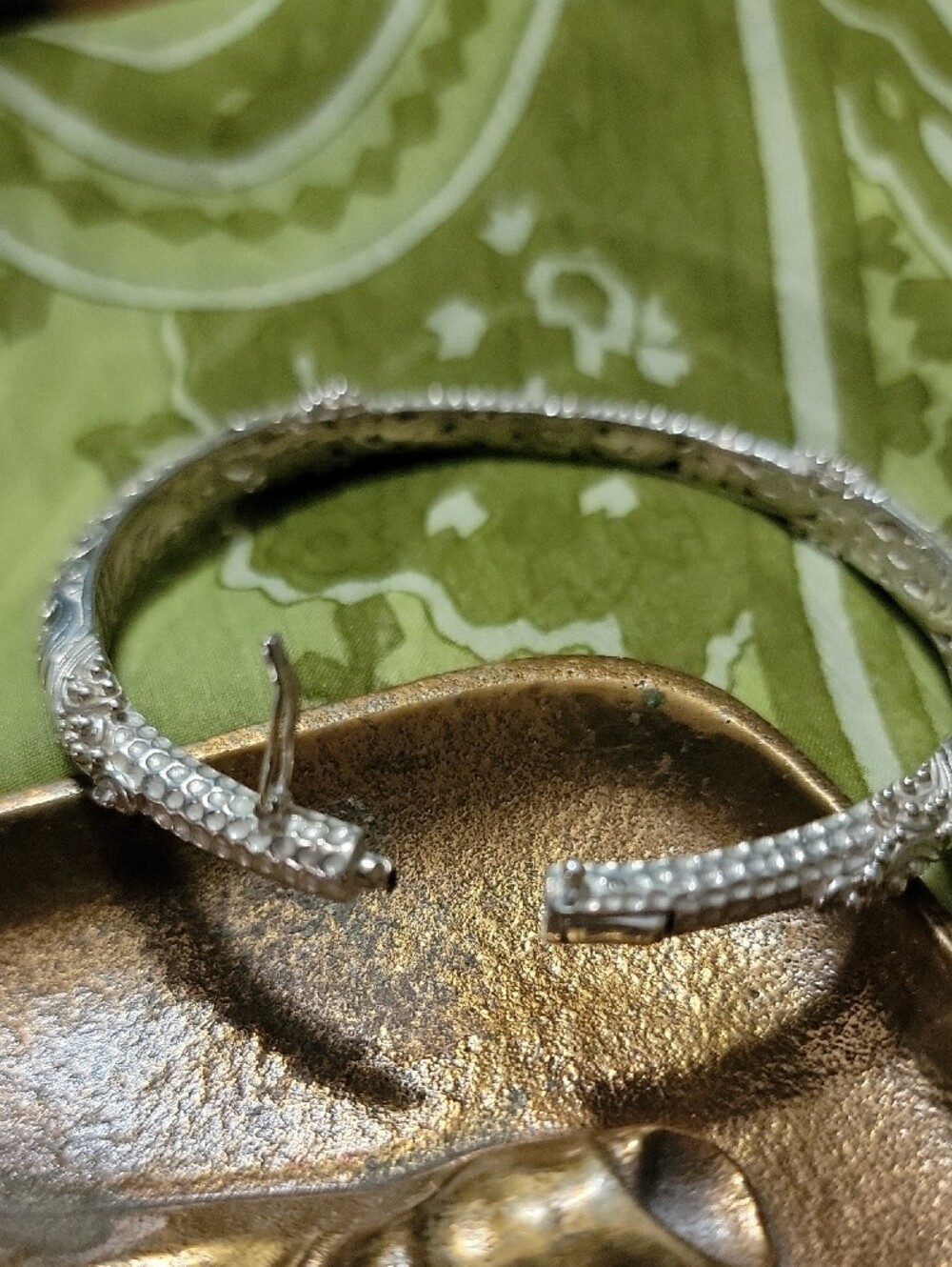 925 Sterling Silver Intricate Floral Engraved Bangle Bracelet - Picture 4 of 5
